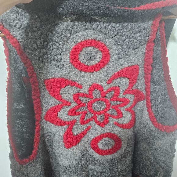 Charlie B Sweater Vest Italy Women's Size OS Funky Art-Wear Wool Cozy - Picture 4 of 5